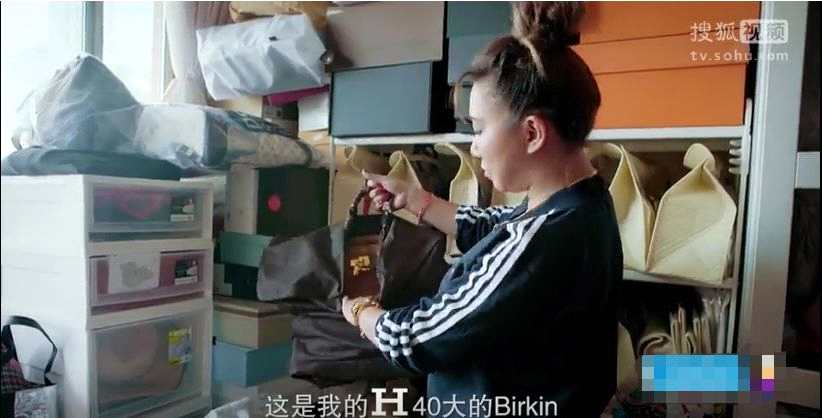 开着保时捷,住上海市中心,范湉湉还自称是穷人