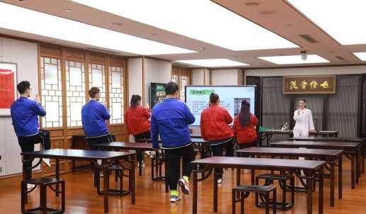 新绎七修成江苏卫视《重量级改变》唯一指定合作机构