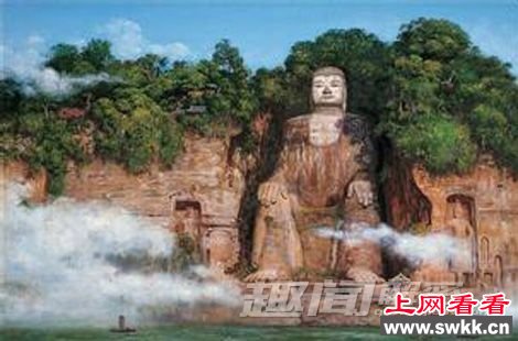 四川乐山大佛闭眼流泪之谜 图