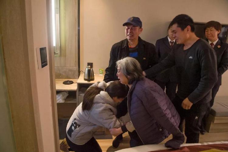 河北反杀案无罪获释的王新元夫妇：公平来的太突然