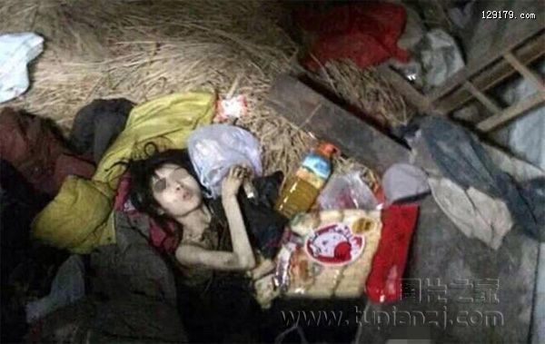 湖北18岁女孩未婚先孕被父母裸身囚禁5年 经网友帮助获救