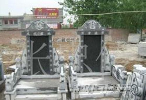 四川魏晋崖墓群 竟惊现王母娘娘符号