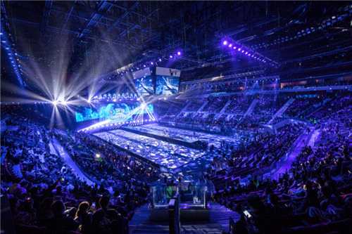 冰火势力，强势比拼！2018中国冰壶公开赛，孙楠、那吾克热率众星于重庆开幕