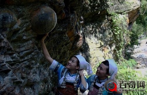 贵州神秘“产蛋崖” 10年产石蛋5枚