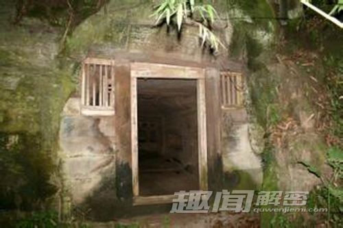 四川魏晋崖墓群 竟惊现王母娘娘符号