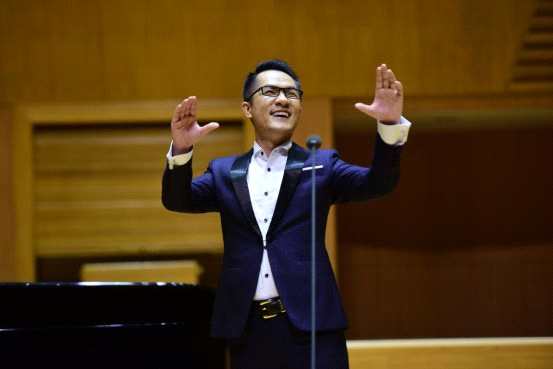 “金钟四星”歌唱新时代 郁钧剑助力北京“四季哥声”