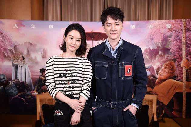 冯绍峰空降湖南卫视跨年，还将深情献唱，网友：期待与赵丽颖合体