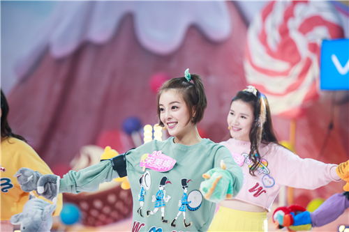 “才艺王”宋美娜遇上精分戏痴李浩菲 湖南卫视《夏日甜心》上演终极PK