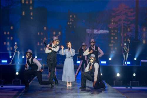 冰火势力，强势比拼！2018中国冰壶公开赛，孙楠、那吾克热率众星于重庆开幕