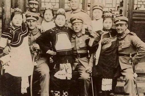 慈禧逃离北京,八国联军找谁泄愤的-