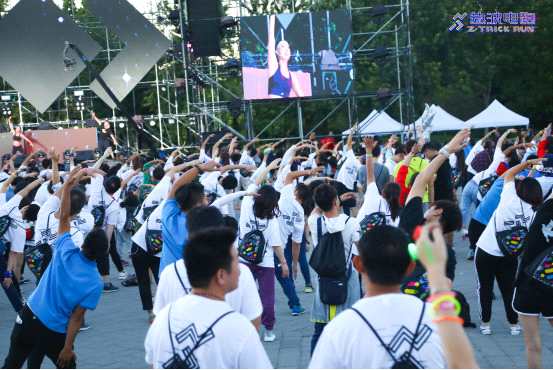 2018爱夸热波电跑北京站顺利举办 马拉松冠军领跑星际之旅