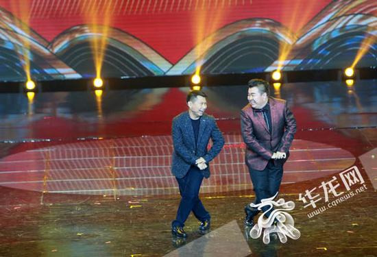 2017卫视春晚齐打亲情牌 湖南卫视小年夜打头阵