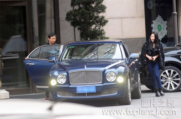 “国民老公”王思聪上海密会女友 疑似结新欢