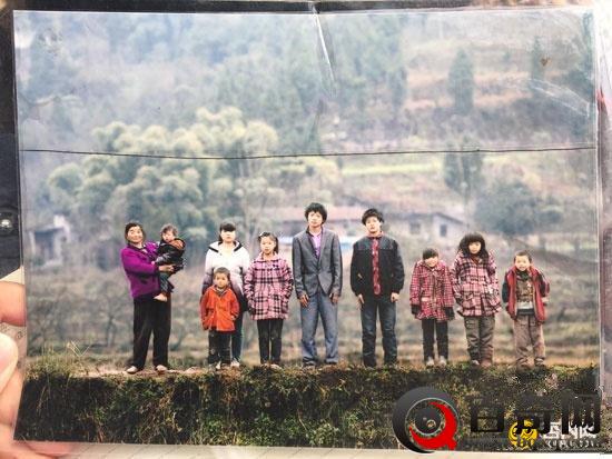 四川夫妻生11个孩子 称存钱不如存人