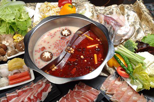 重庆火锅是怎么来的-真的是成吉思汗发明的吗-