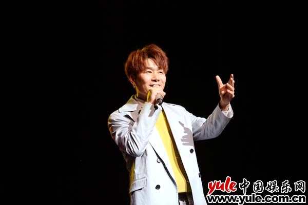 初心不改公益路——爱-公益十年感恩年会在北京市通州文化馆举行