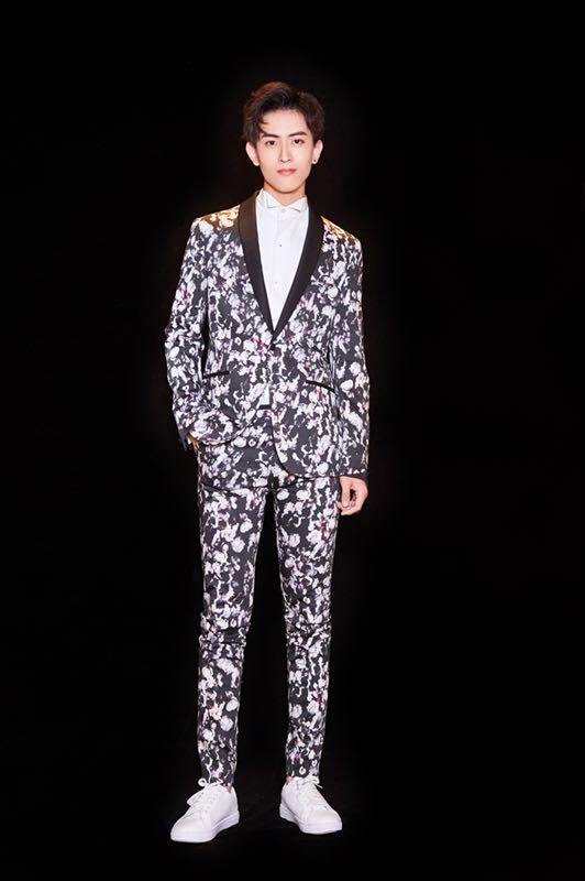 林佳棋受邀出席北京时装周 直言“创新才是时尚”