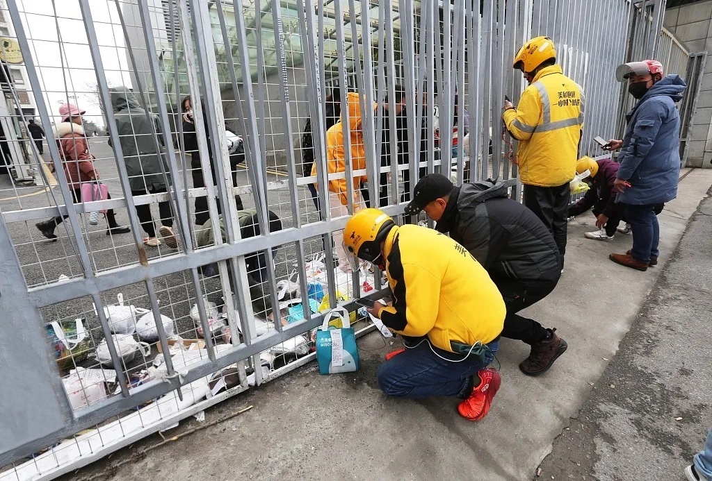 扔学生外卖，大连、黑龙江、广州高校是为安全还是为食堂？