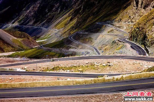 除西藏外新疆竟也有一条天路沿途风景堪美 组图_0