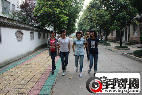 老照片：安徽百年名校休宁中学校园美景