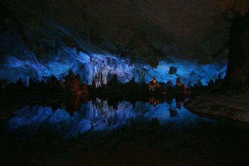 揭秘重庆鬼洞尸骨之谜,真的是曾经白莲教的藏身之处吗-