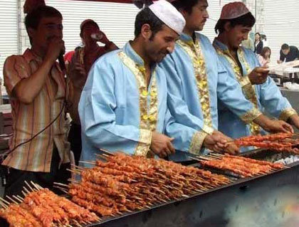 奇特风俗：新疆人为什么不吃猪肉大揭秘