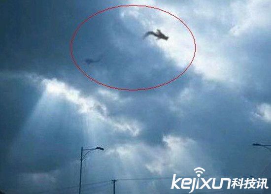 暴雨过后北京上空出现真龙 专家说法不一