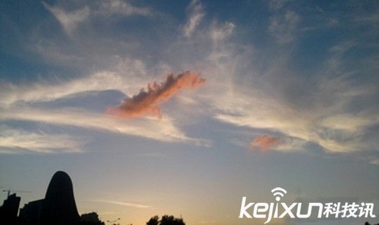 暴雨过后北京上空出现真龙 专家说法不一