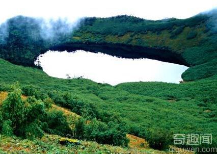 云南迷人湖是真的吗？ 人在岸边大声讲话就会下雨