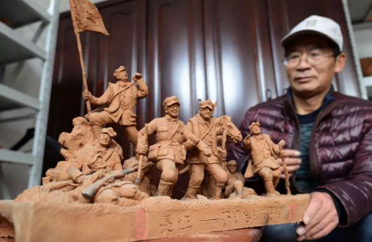 天津有个“泥人张”，磁县有位“泥人周”……