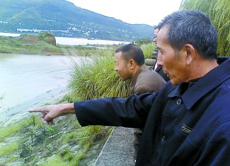 重庆包工头绑石投江 干部古怪溺死长江