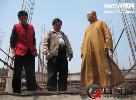 上海龙柱事件是谣言，龙纹雕塑只是装饰(根本没有龙)