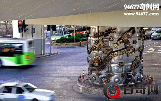 上海龙柱事件是谣言，龙纹雕塑只是装饰(根本没有龙)