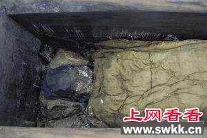 江苏泰兴出土明代不腐男尸指甲胡须仍保存完整