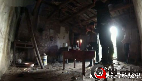 重庆红衣男孩事件始末 民间邪术吓破人胆