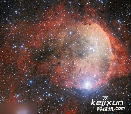 宇宙大爆炸10年后恒星集中诞生