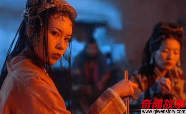 周星驰为她抛弃朱茵，和舒淇老公因戏生情张国荣是媒人，今嫁初恋_0