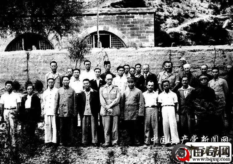 红军、抗日时期留下的珍贵合影，其中有毛主席与朱德合影