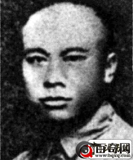 这才是抗日英雄,蒋介石称他马革裹尸虎贲遗烈,毛主席称尽忠报国