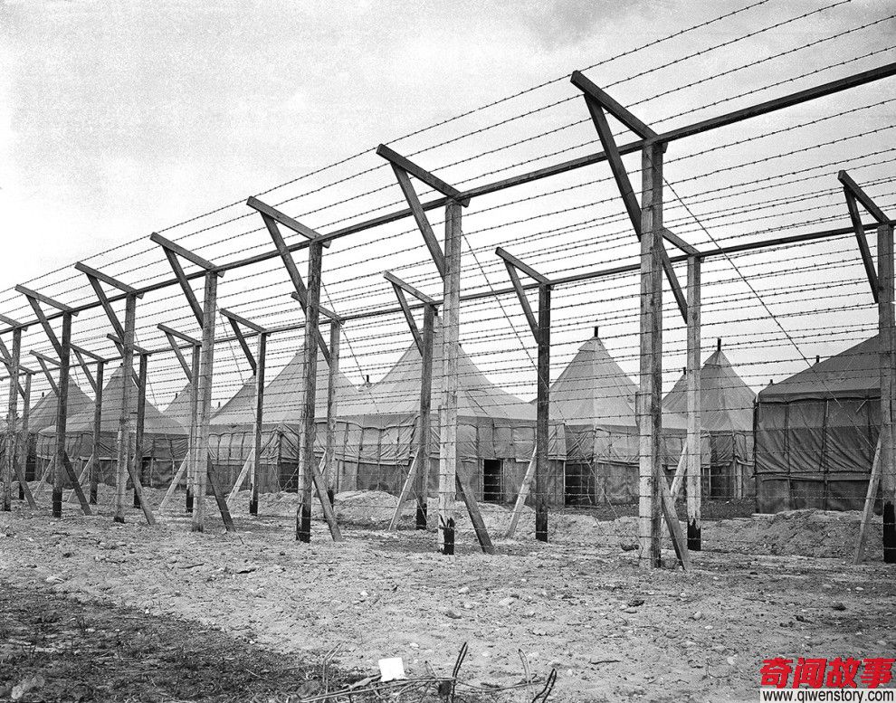 21张＂二战时期日本人住进美国集中营＂的遗失黑白照。