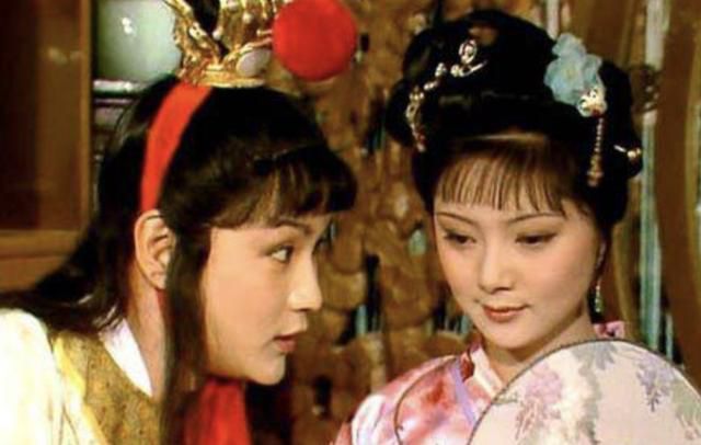 因贾宝玉的这句话，端庄的薛宝钗勃然大怒