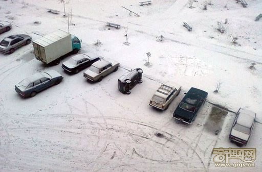 意想不到的车祸现场，诡异