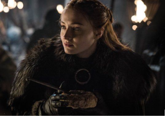 权力的游戏最新剧照出炉！动了两次脑部手术，龙母仍然坚强微笑