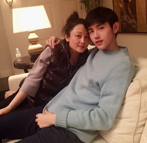 陈红嫁给陈凯歌亏大了？同是导演妻子，徐帆蒋雯丽比她美多了