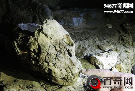 探索重庆鬼洞之谜，白莲教众葬身之地(尸骨成堆)