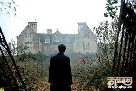 可怕的黑衣女人