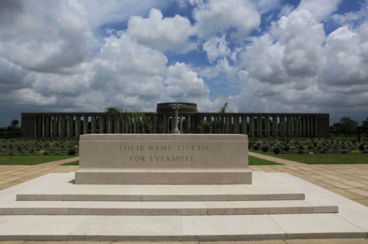 注意，缅甸涛建战争公墓中所葬不是远征军