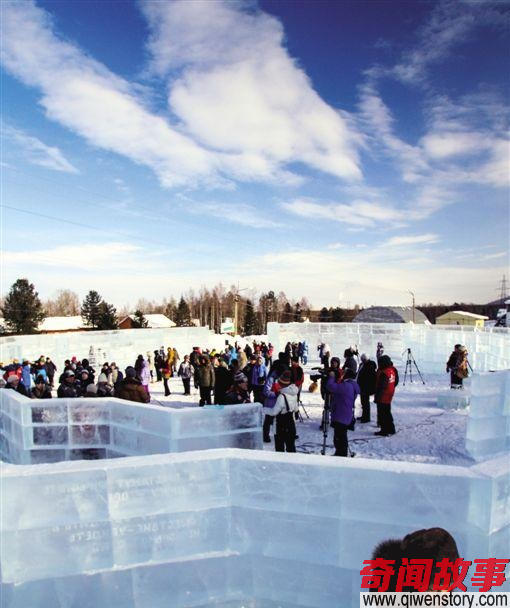 俄国冰之梦幻图书馆, 420本冰砖书大开眼界