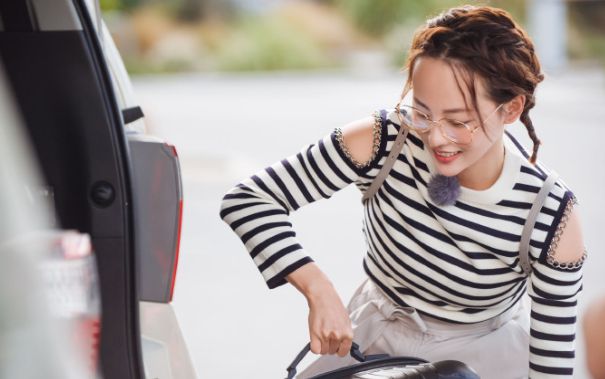 《妻子的浪漫旅行》人气上升，谢娜的成长让人感慨万千