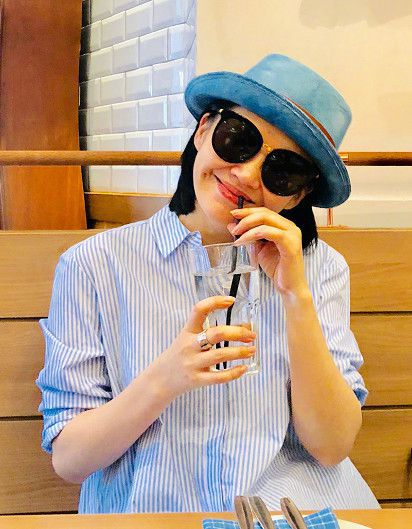 陈红嫁给陈凯歌亏大了？同是导演妻子，徐帆蒋雯丽比她美多了